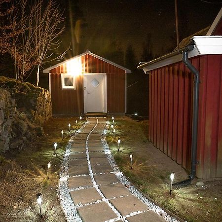Skogsstuga I Bassholma Villa Munka-Ljungby Bagian luar foto