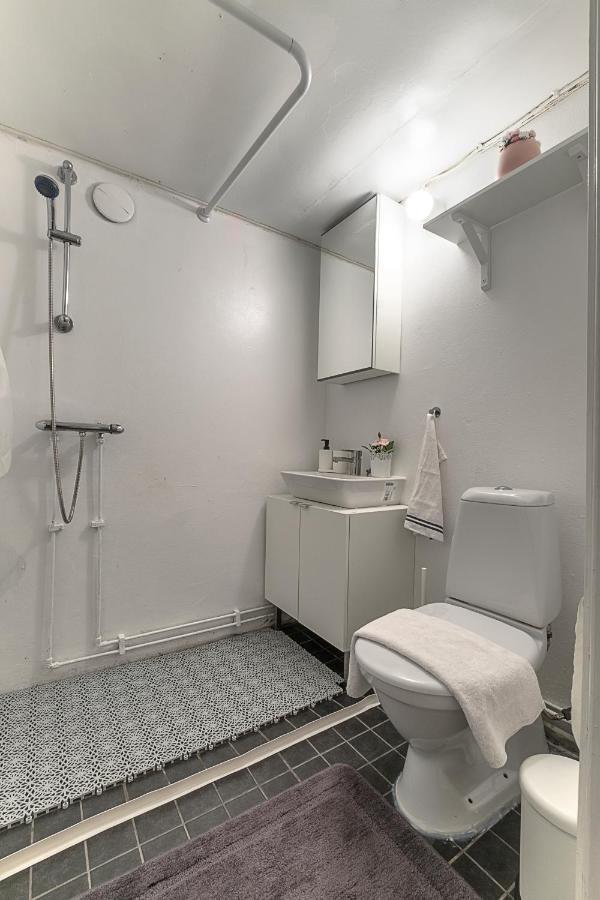 Skogsstuga I Bassholma Villa Munka-Ljungby Bagian luar foto