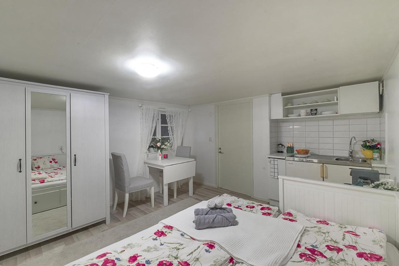Skogsstuga I Bassholma Villa Munka-Ljungby Bagian luar foto