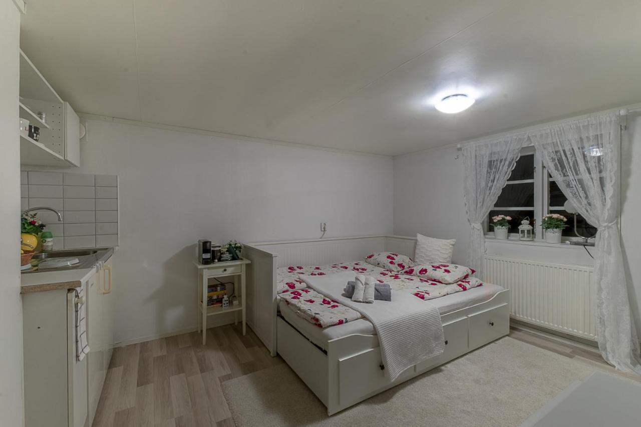 Skogsstuga I Bassholma Villa Munka-Ljungby Bagian luar foto
