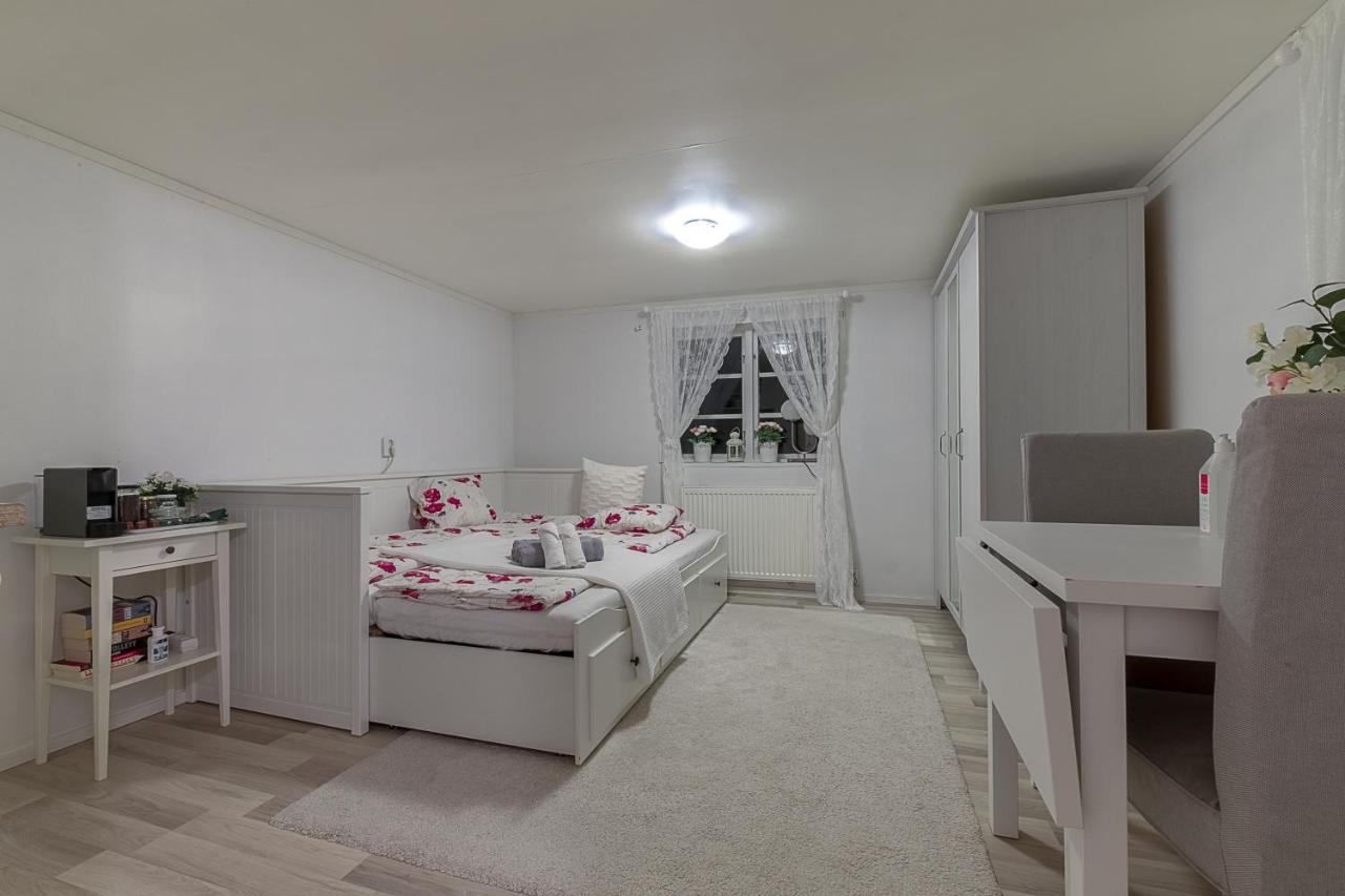 Skogsstuga I Bassholma Villa Munka-Ljungby Bagian luar foto